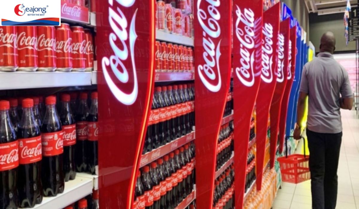 Thông bồn cầu bị tắc bằng coca cola