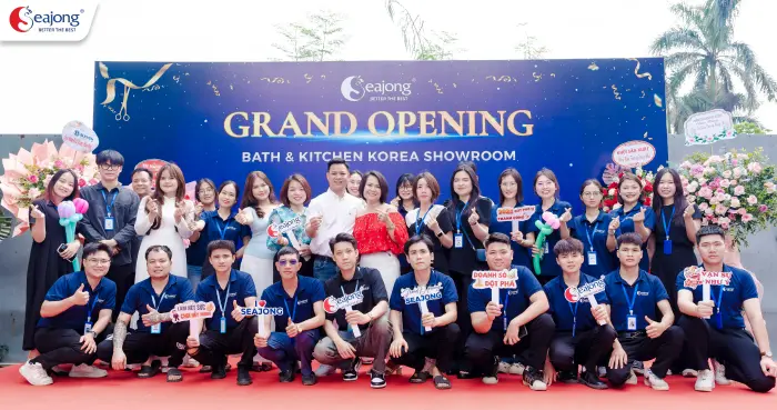 nhung-noi-bat-trong-khai-truong-showroom-seajong-6