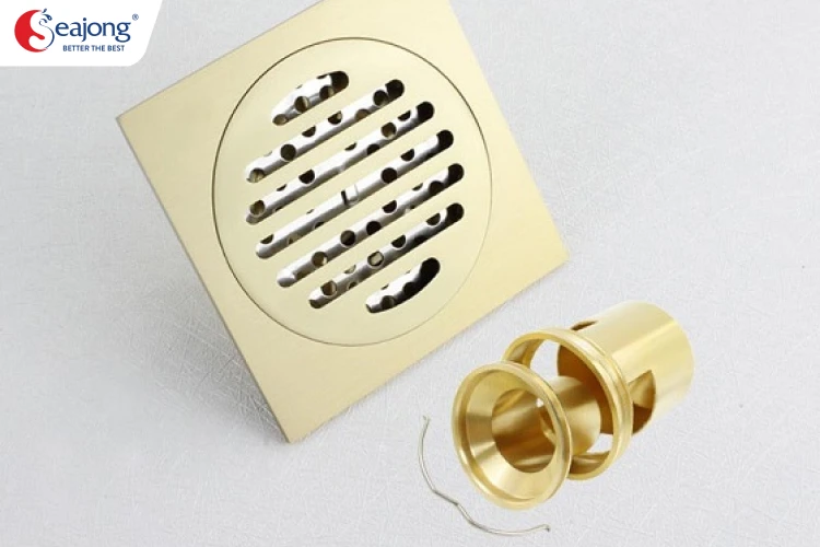 Chất liệu đồng mạ mang vẻ sang trọng, bền đẹp