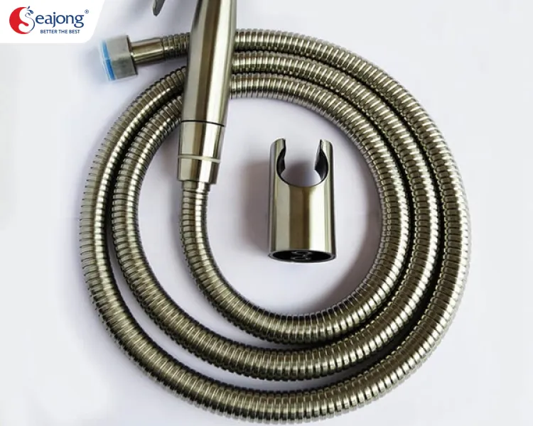 kinh-nghiem-chon-mua-bo-voi-xit-ve-sinh-phu-hop-3